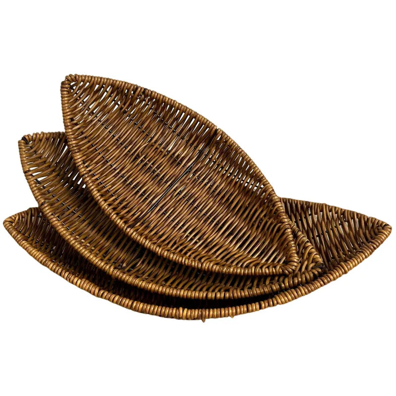 Corbeille en osier en forme de feuille, idéale pour la décoration ou le rangement, fabriquée par Panier en Osier.