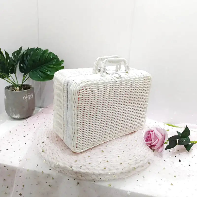 Panier déco en osier avec anse foulard