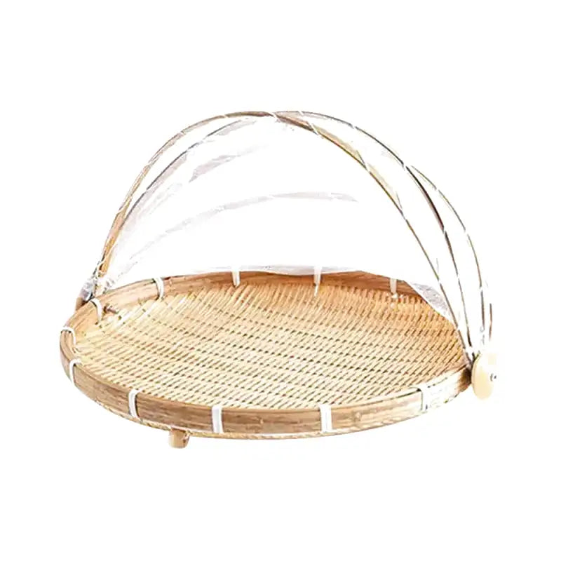 Panier en osier avec cloche protectrice