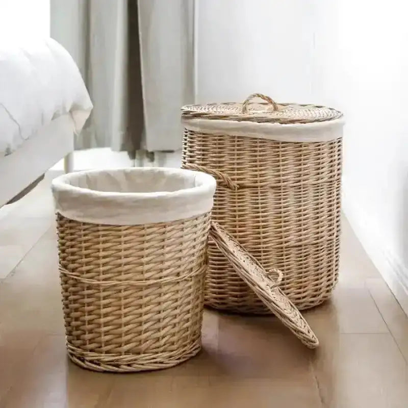 Panier en osier tressé main avec couvercle plat bord renforcé doublure amovible et poignées intégrées
