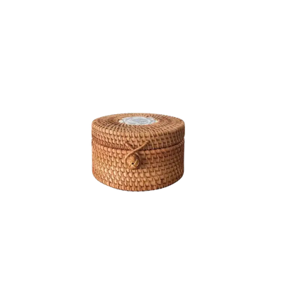 Boîte ronde en osier avec bouton tressé - panier en osier