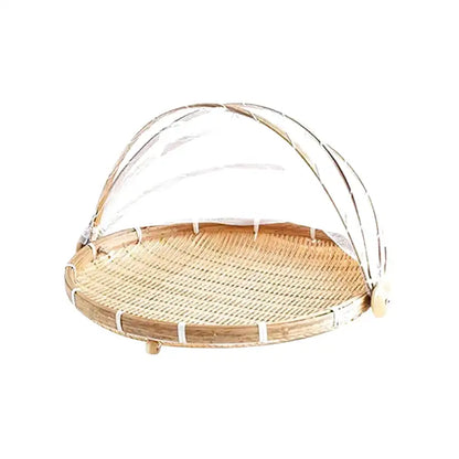 Panier en osier avec cloche protectrice