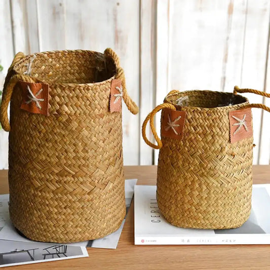 Petit panier à linge en osier avec anses étoile